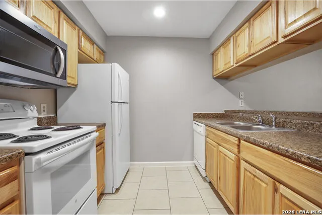550 Dukeway Universal City, TX 78148
