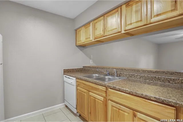 550 Dukeway Universal City, TX 78148