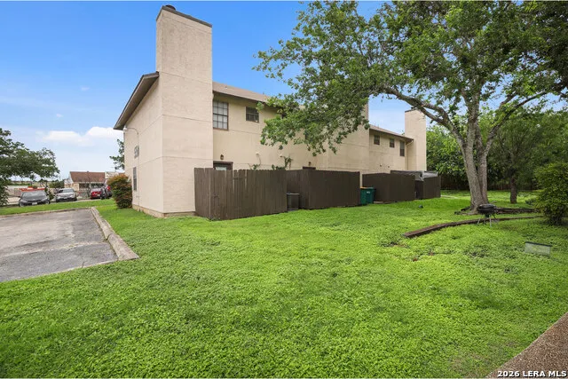 550 Dukeway Universal City, TX 78148