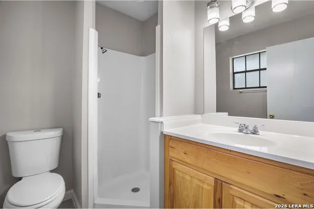 550 Dukeway Universal City, TX 78148