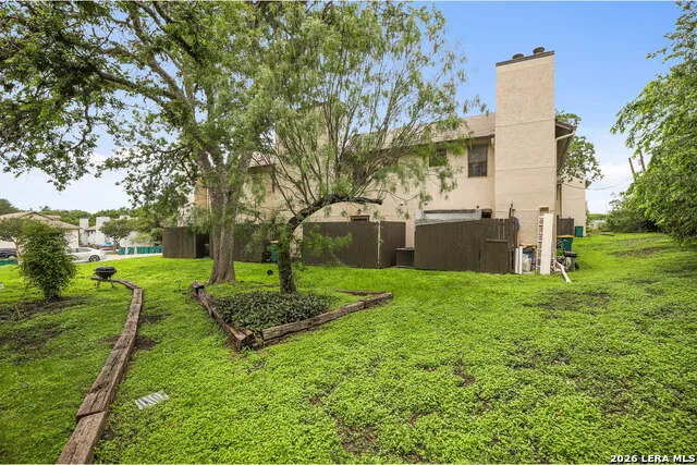 550 Dukeway Universal City, TX 78148