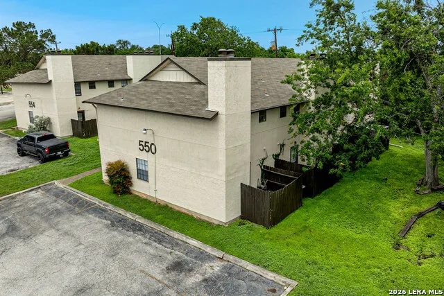 550 Dukeway Universal City, TX 78148