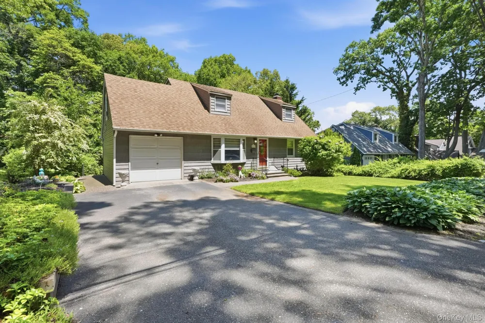 41 Semon Road Huntington, NY 11743