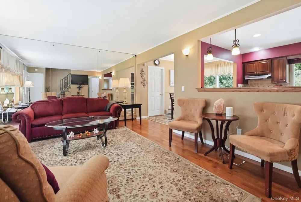 41 Semon Road Huntington, NY 11743