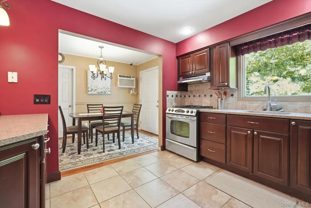 41 Semon Road Huntington, NY 11743