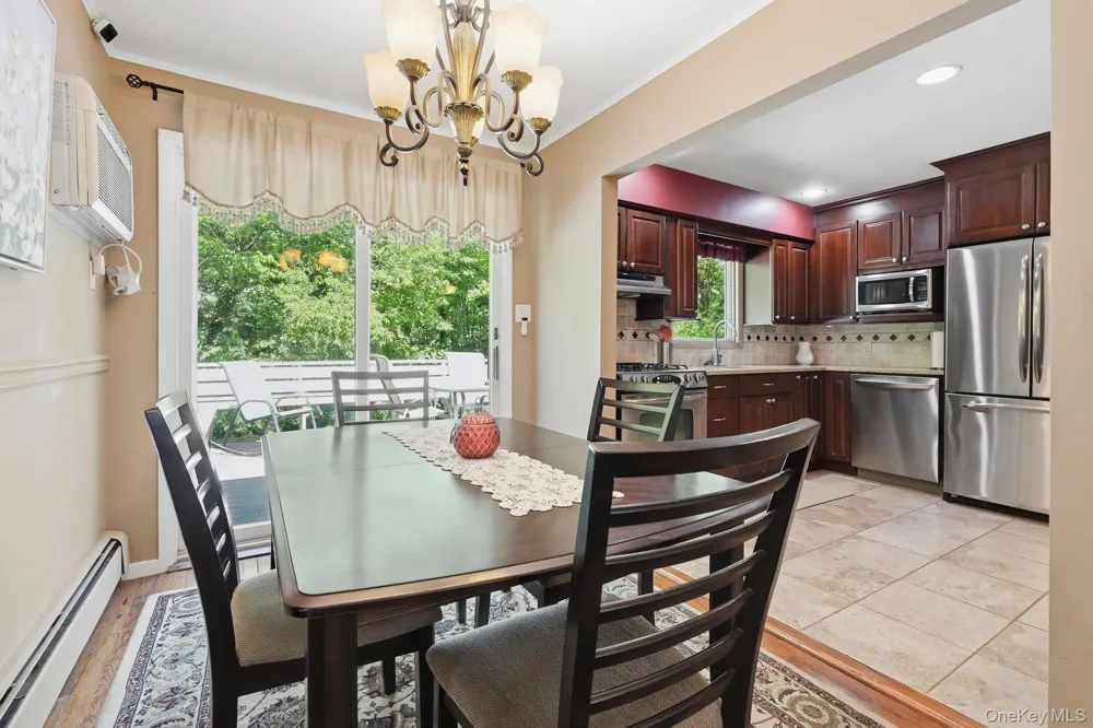 41 Semon Road Huntington, NY 11743