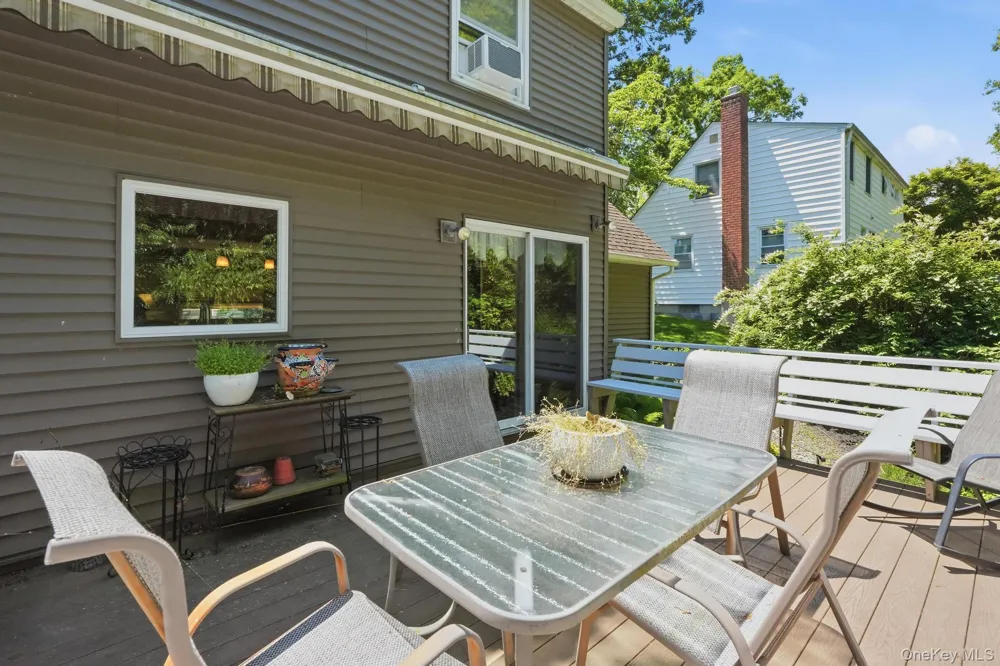 41 Semon Road Huntington, NY 11743