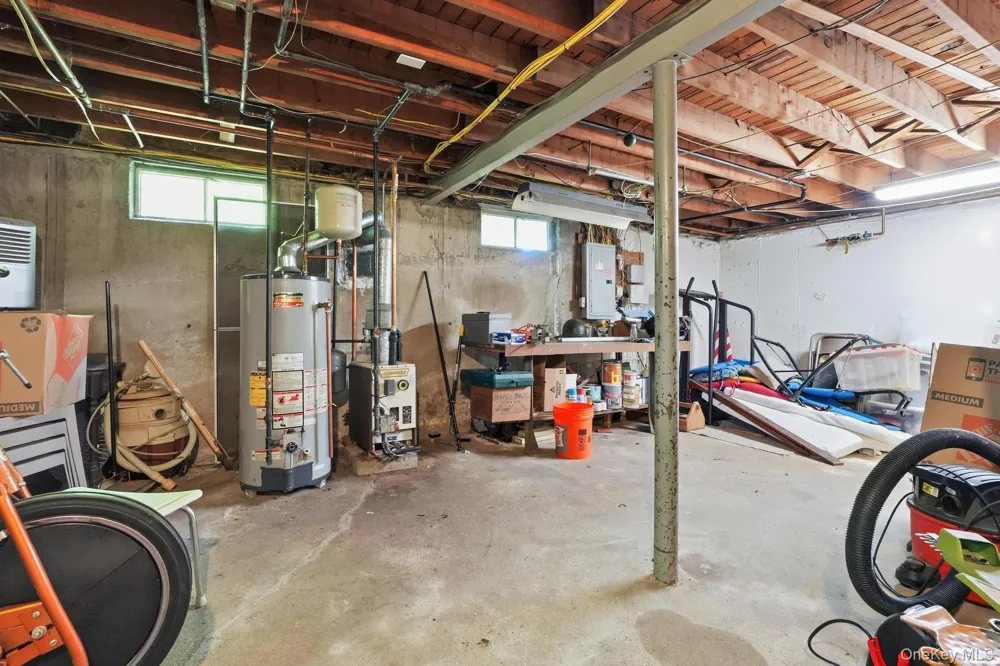 41 Semon Road Huntington, NY 11743