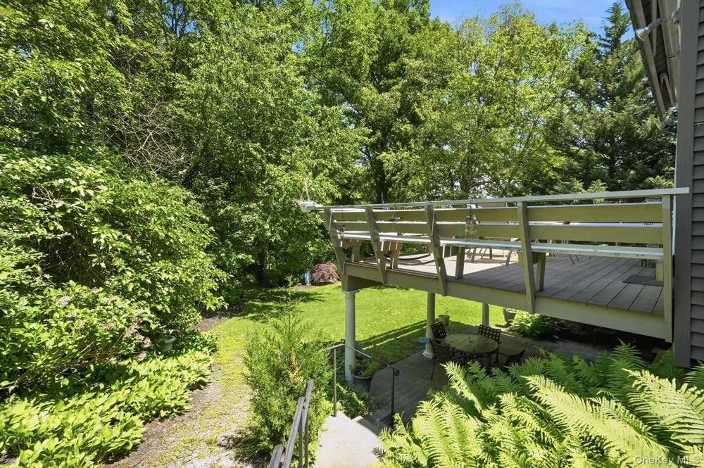 41 Semon Road Huntington, NY 11743