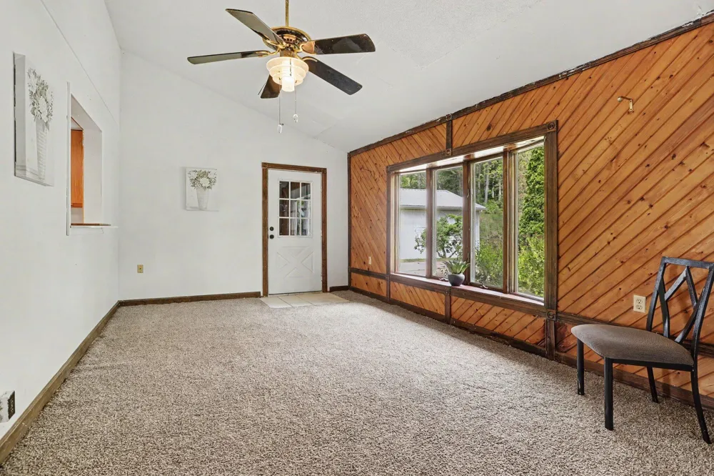 13703 Carefree Drive Battle Creek, MI 49017