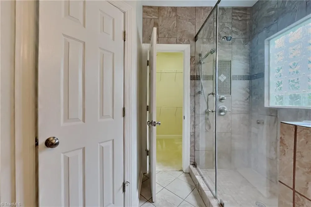 7260 Shadowridge Drive Lewisville, NC 27023
