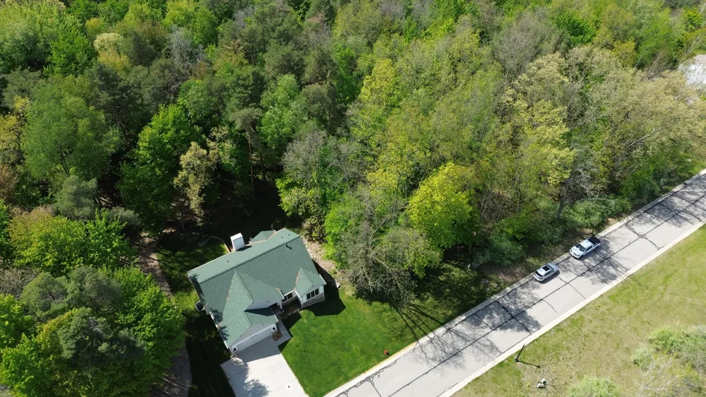 710 Glen Oak Drive Manchester, MI 48158