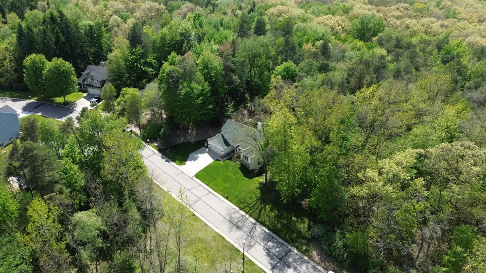 710 Glen Oak Drive Manchester, MI 48158