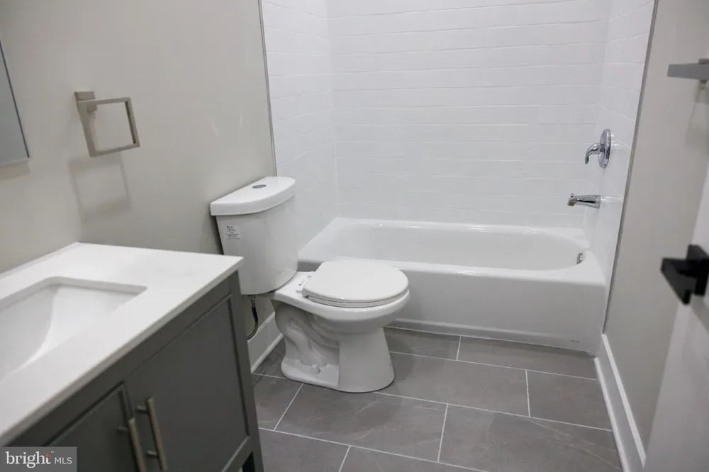 1201 LINDLEY AVENUE Philadelphia, PA 19141
