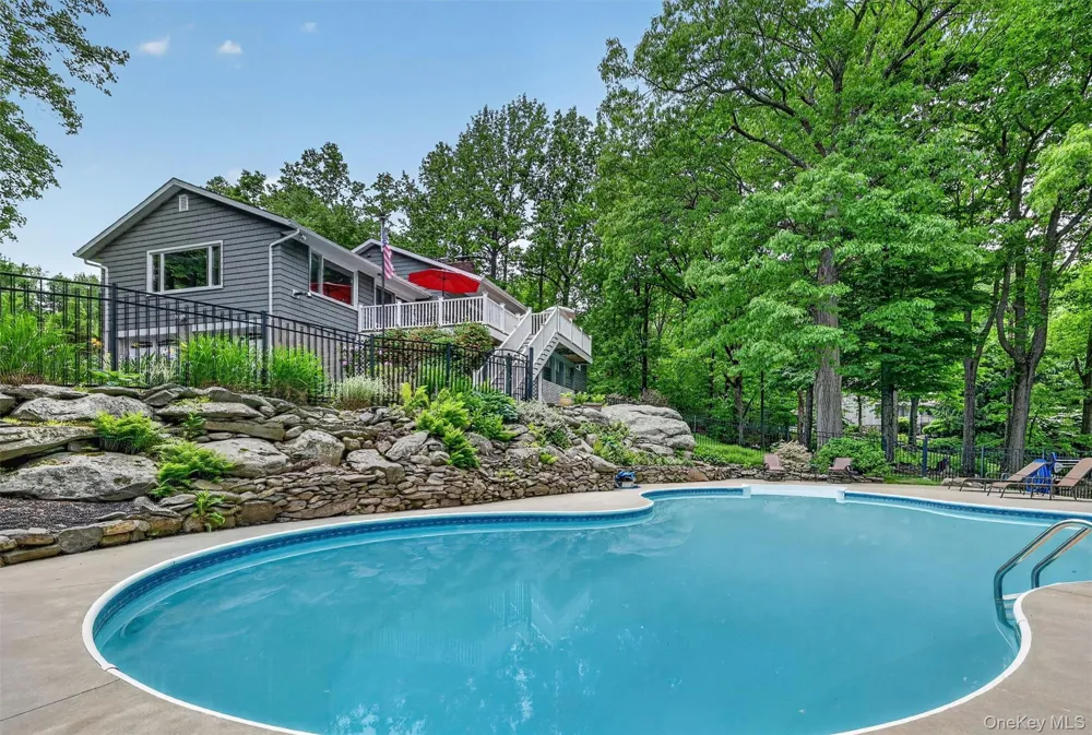 8 Mountain Brook Road Cornwall, NY 12518