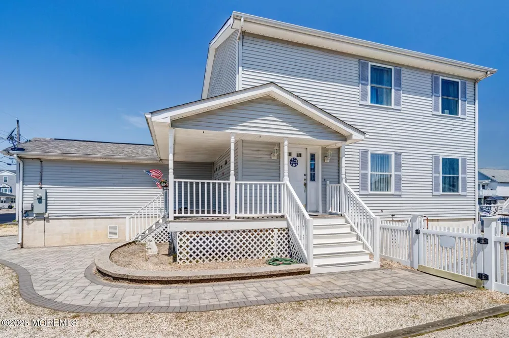 22 W Raritan Drive Little Egg Harbor, NJ 08087