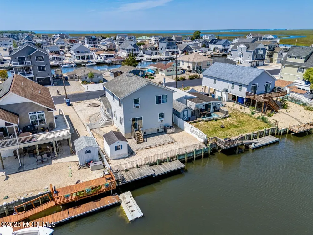 22 W Raritan Drive Little Egg Harbor, NJ 08087