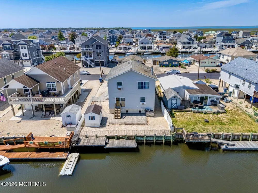 22 W Raritan Drive Little Egg Harbor, NJ 08087