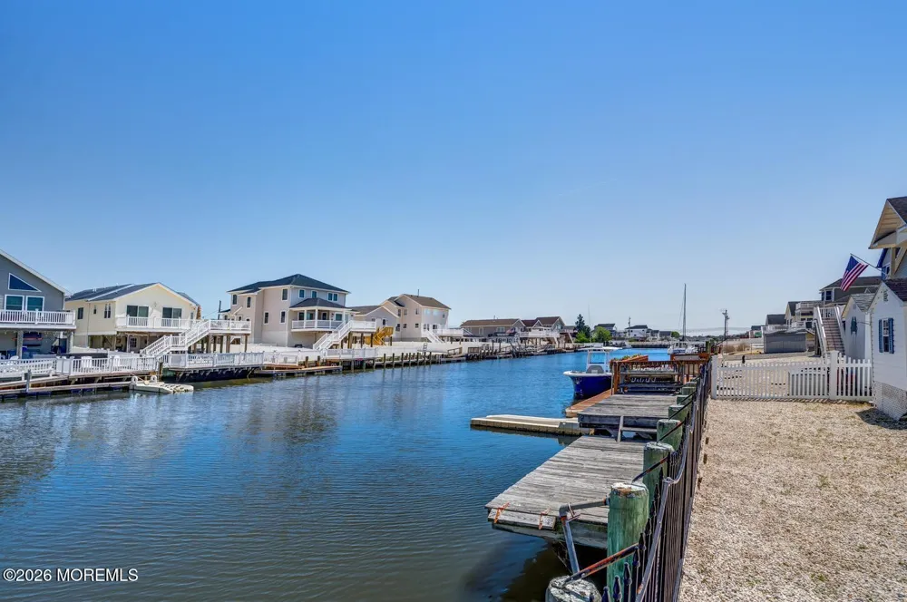 22 W Raritan Drive Little Egg Harbor, NJ 08087