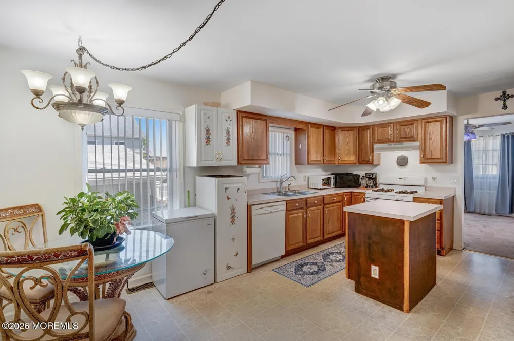 22 W Raritan Drive Little Egg Harbor, NJ 08087