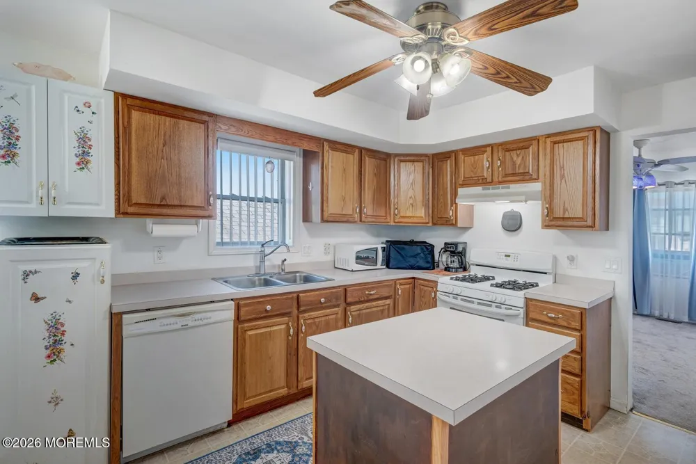 22 W Raritan Drive Little Egg Harbor, NJ 08087