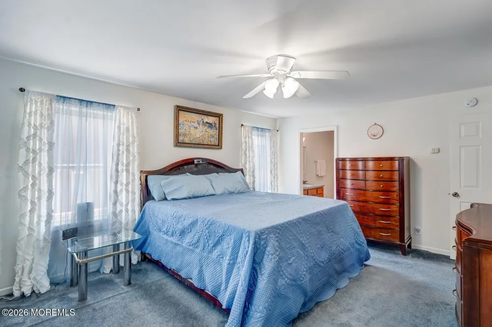 22 W Raritan Drive Little Egg Harbor, NJ 08087