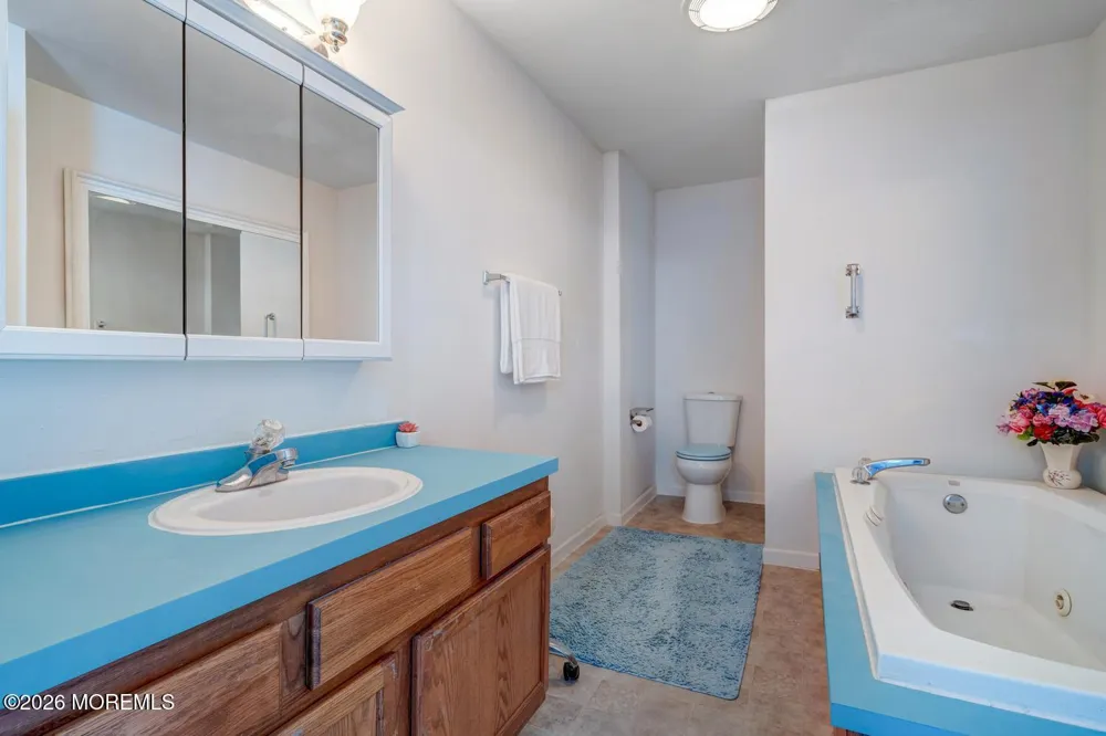 22 W Raritan Drive Little Egg Harbor, NJ 08087