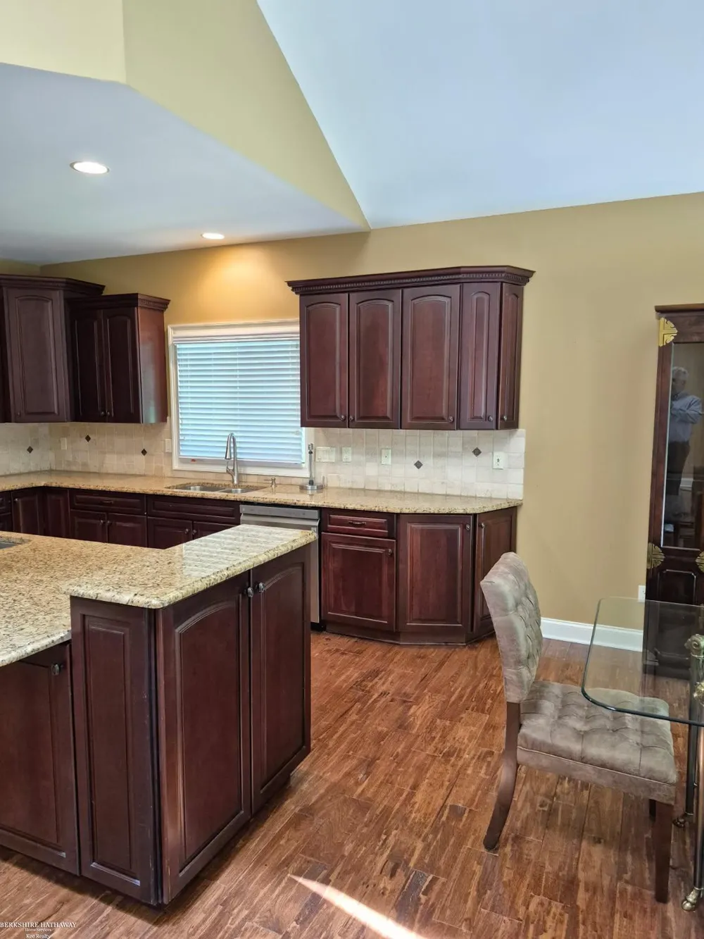 50804 Redwood Lane New Baltimore City, MI 48047