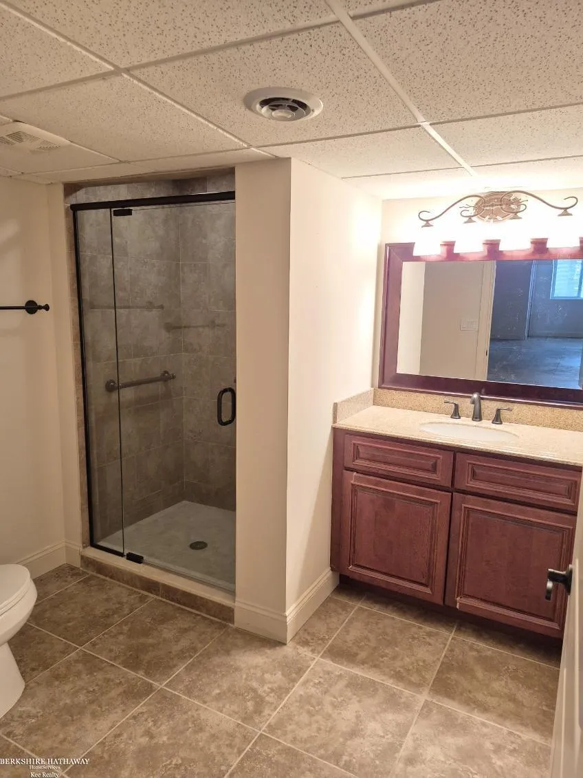 50804 Redwood Lane New Baltimore City, MI 48047