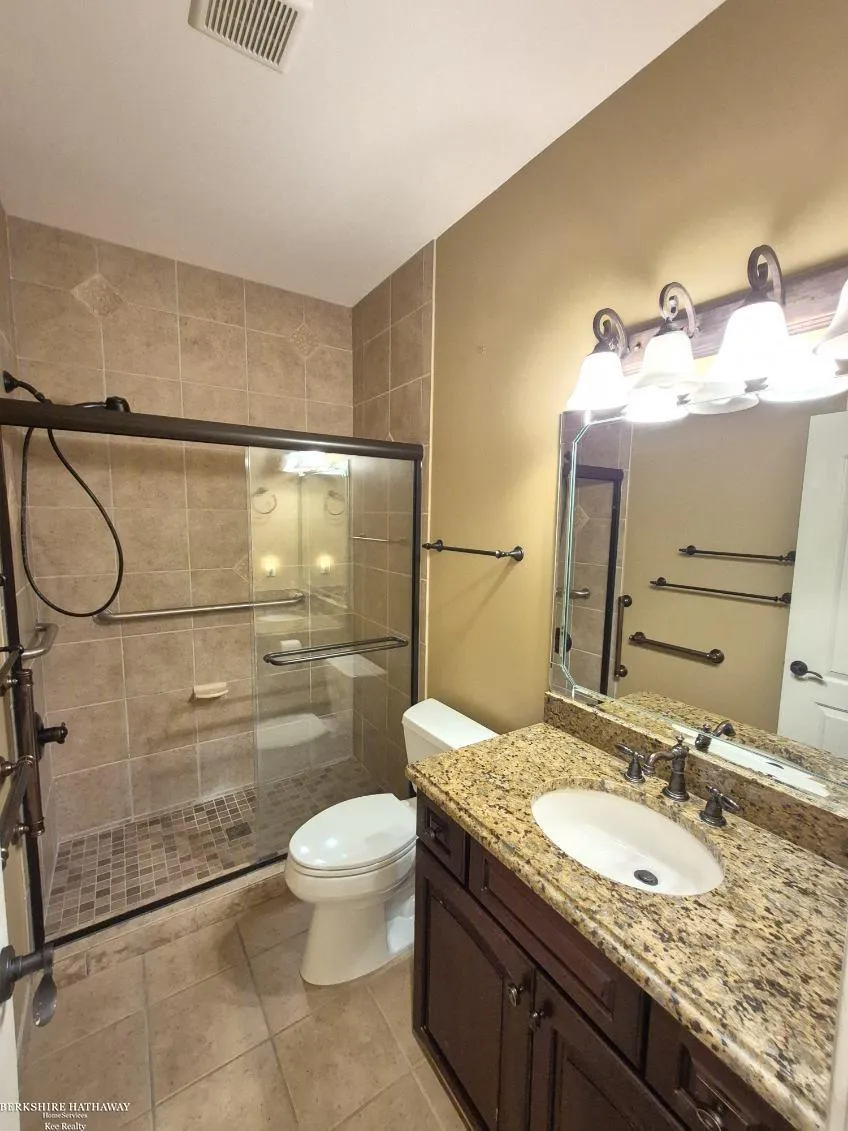 50804 Redwood Lane New Baltimore City, MI 48047