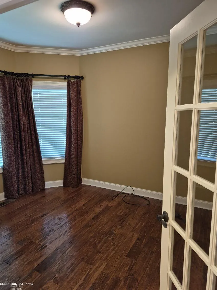 50804 Redwood Lane New Baltimore City, MI 48047