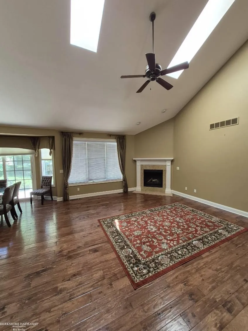 50804 Redwood Lane New Baltimore City, MI 48047