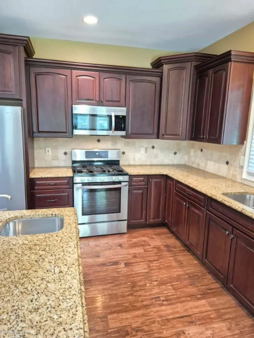 50804 Redwood Lane New Baltimore City, MI 48047