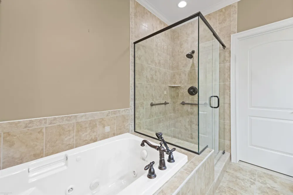 50804 Redwood Lane New Baltimore City, MI 48047