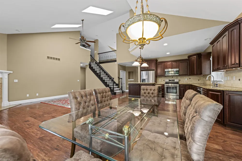 50804 Redwood Lane New Baltimore City, MI 48047