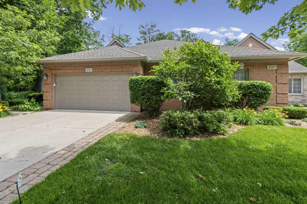 50804 Redwood Lane New Baltimore City, MI 48047