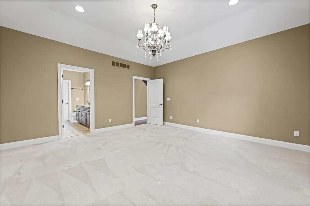 50804 Redwood Lane New Baltimore City, MI 48047