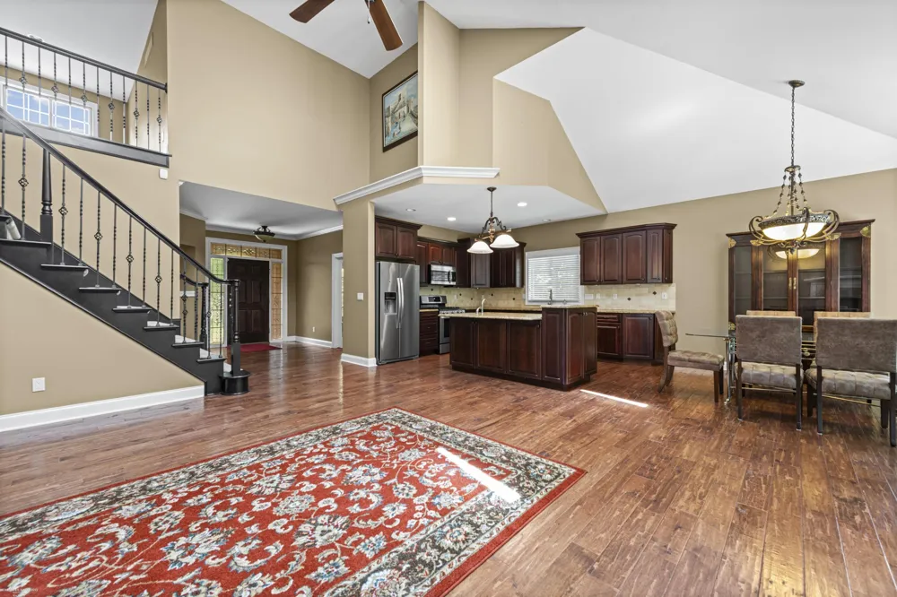 50804 Redwood Lane New Baltimore City, MI 48047