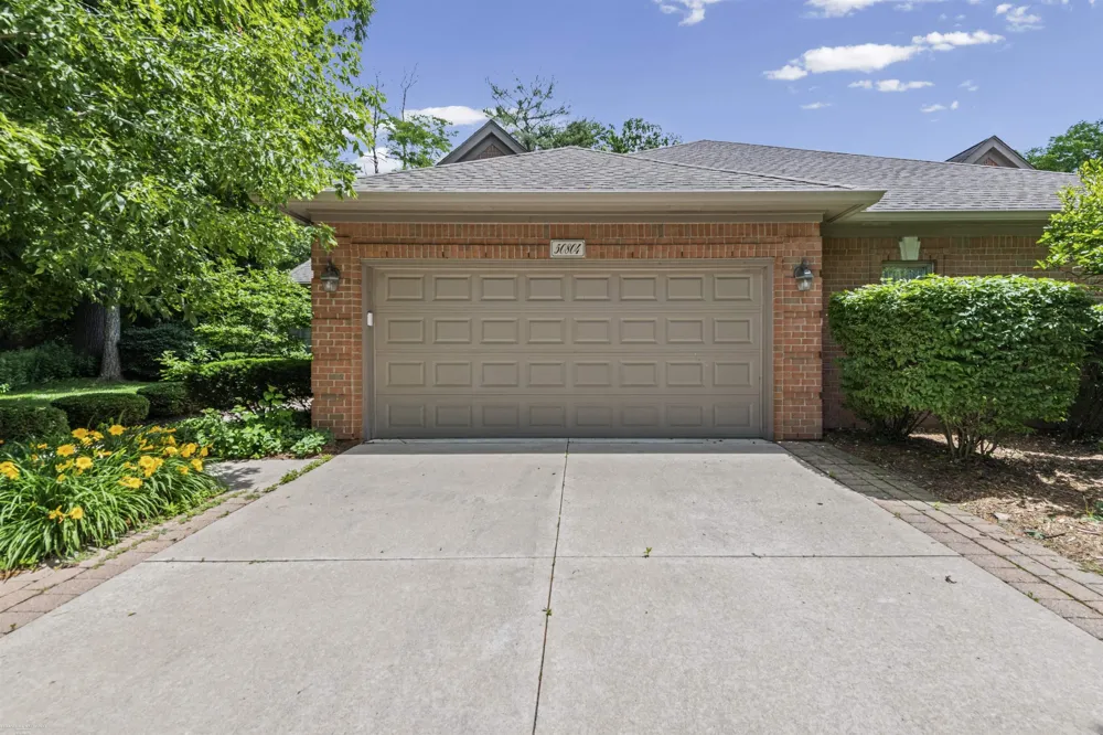 50804 Redwood Lane New Baltimore City, MI 48047