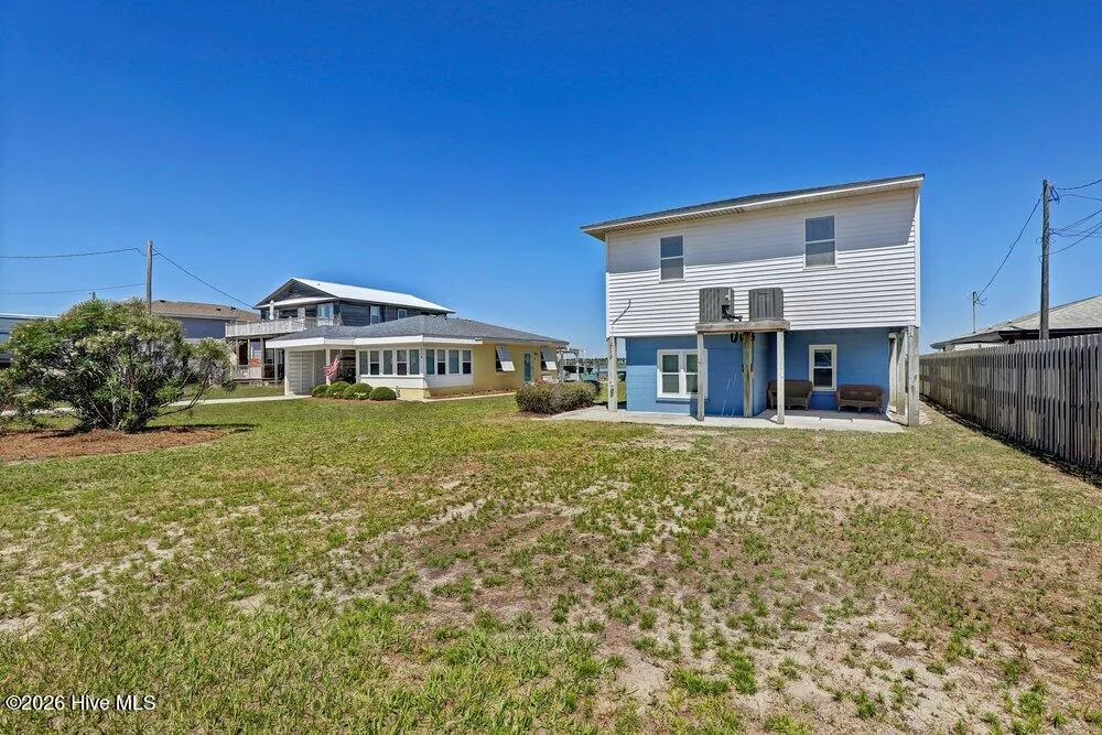 712 Channel Boulevard Topsail Beach, NC 28445