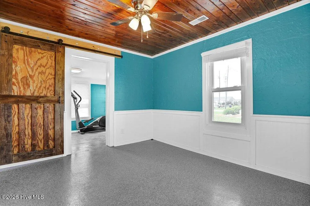 712 Channel Boulevard Topsail Beach, NC 28445