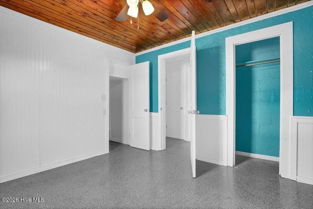 712 Channel Boulevard Topsail Beach, NC 28445