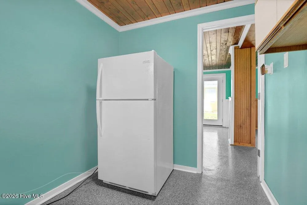 712 Channel Boulevard Topsail Beach, NC 28445