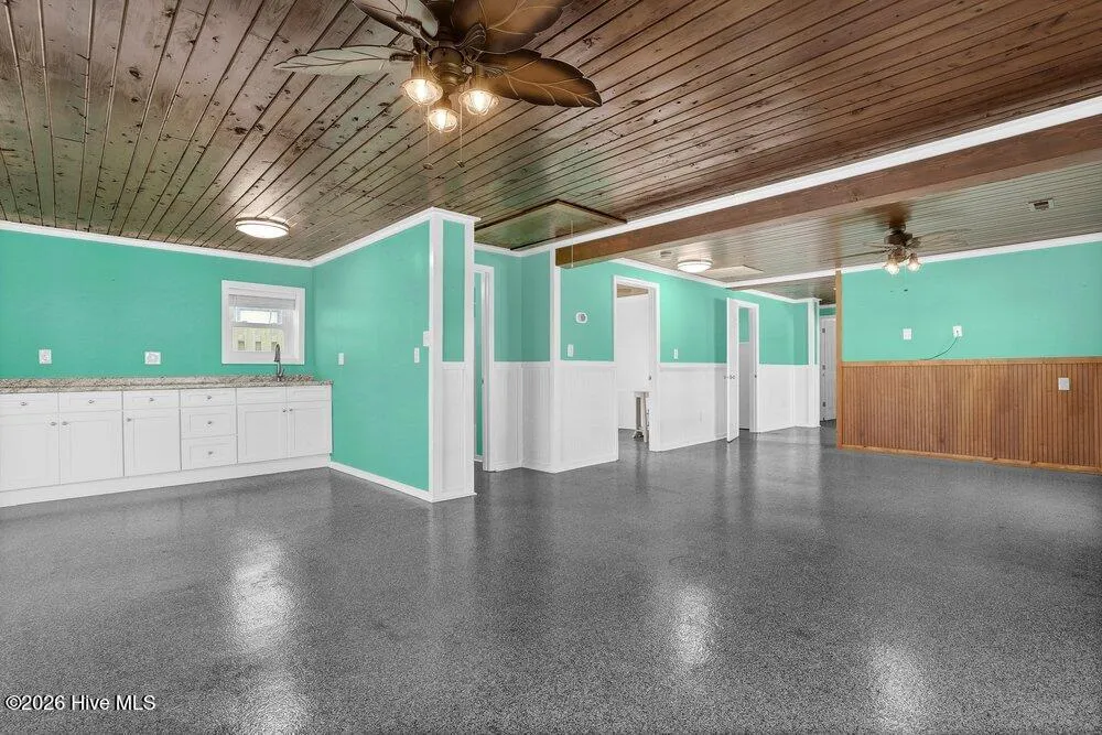 712 Channel Boulevard Topsail Beach, NC 28445