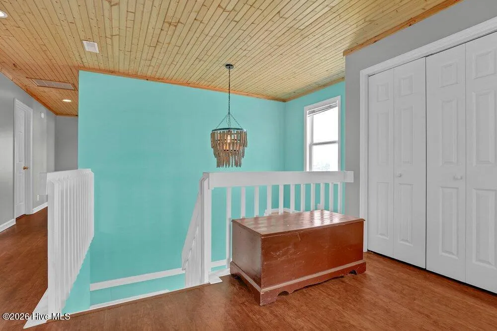712 Channel Boulevard Topsail Beach, NC 28445