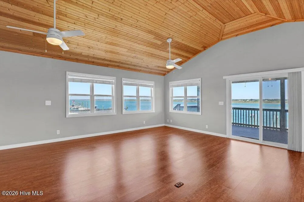 712 Channel Boulevard Topsail Beach, NC 28445