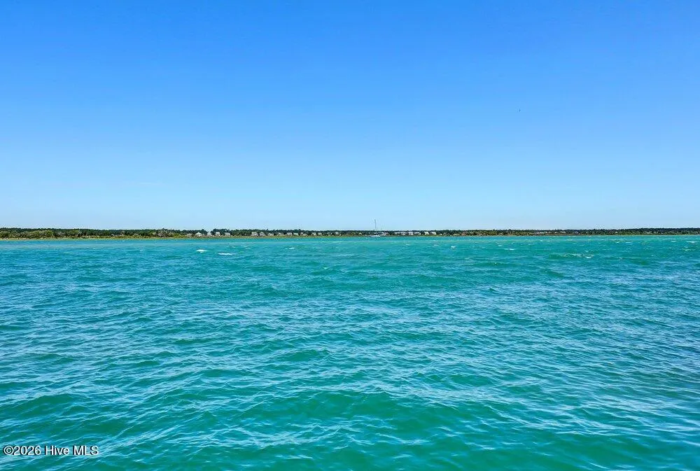712 Channel Boulevard Topsail Beach, NC 28445