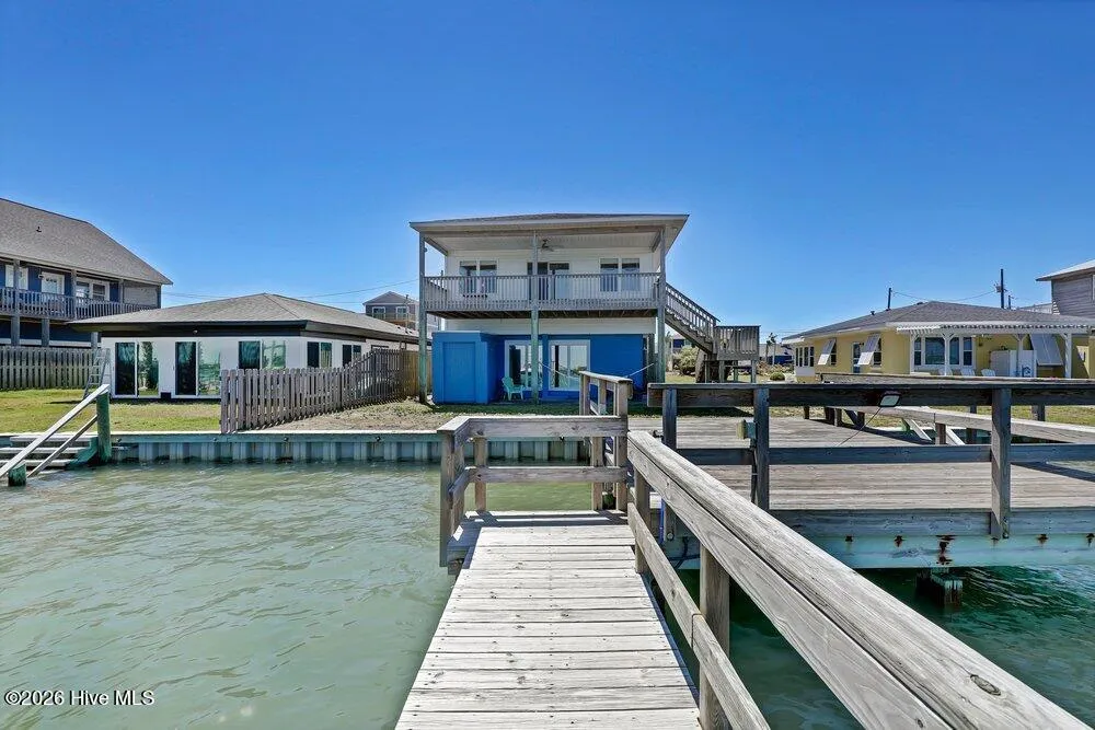 712 Channel Boulevard Topsail Beach, NC 28445