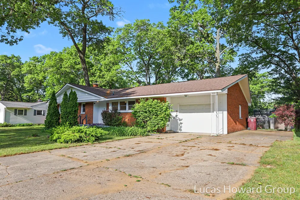 1365 Sumac Street Muskegon Charter Township, MI 49445