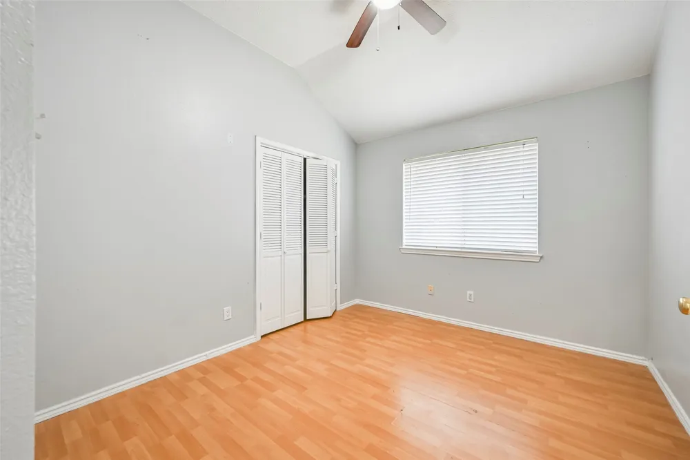 700 N Emma Drive Arlington, TX 76002
